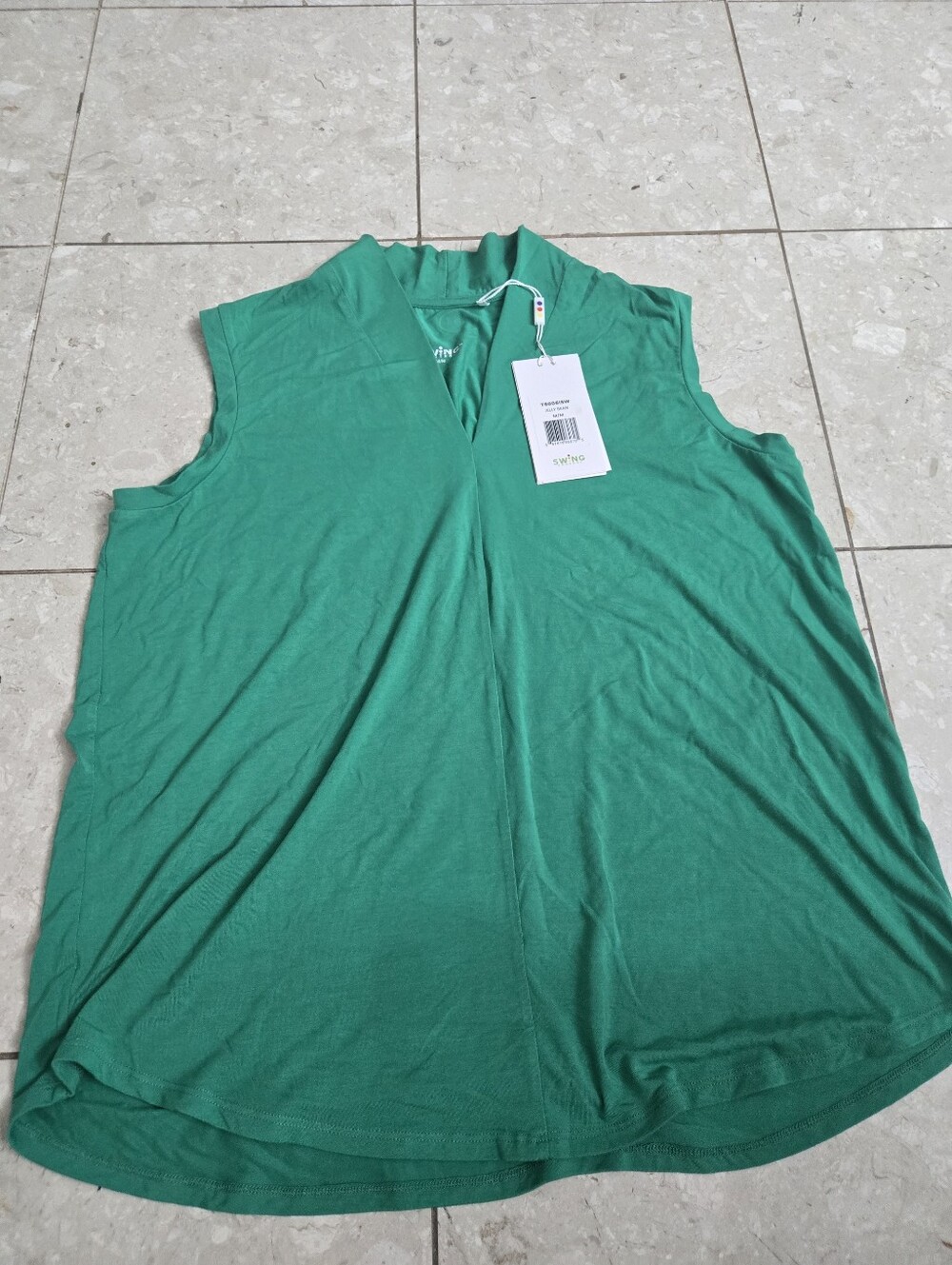 NWT Women's Swing Control Sleeveless Golf Top - Jelly Bean Green - Med